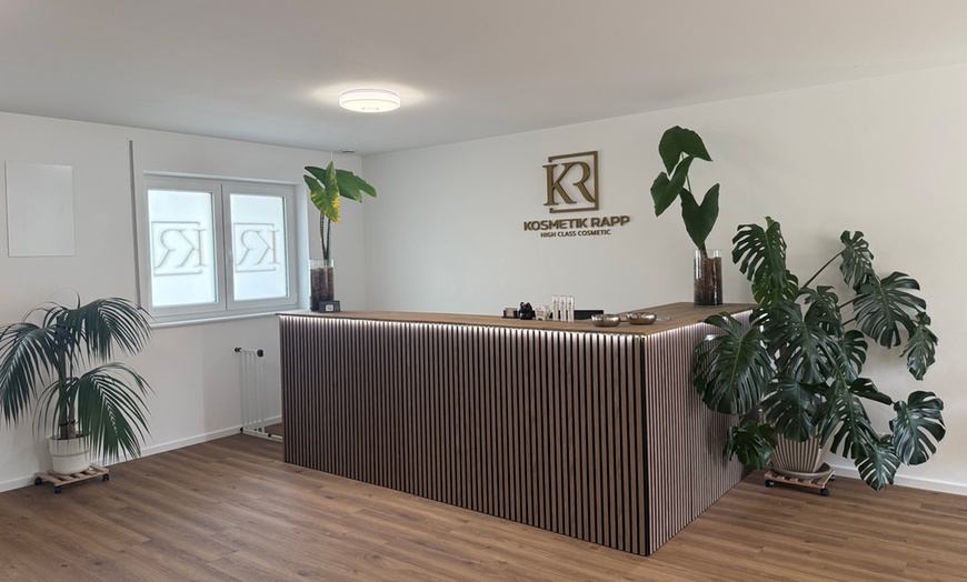 Image 4: 1 oder 3x 30 Min. Mikrodermabrasion (Gesicht) inkl. Serum + Maske