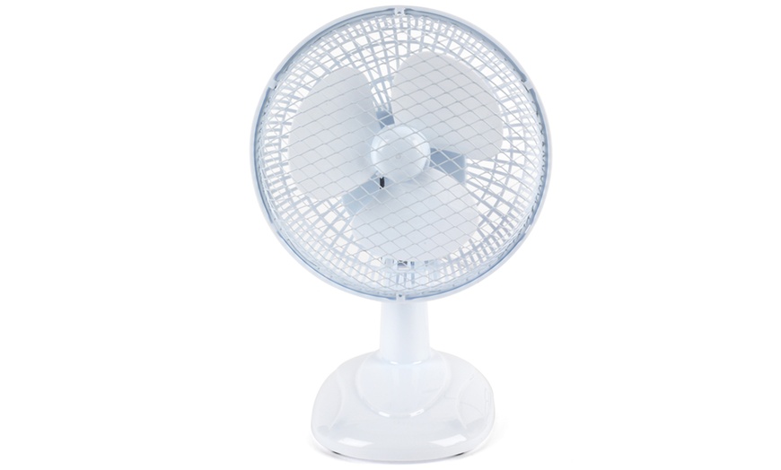 Image 2: Beldray Oscillating Desktop Fan