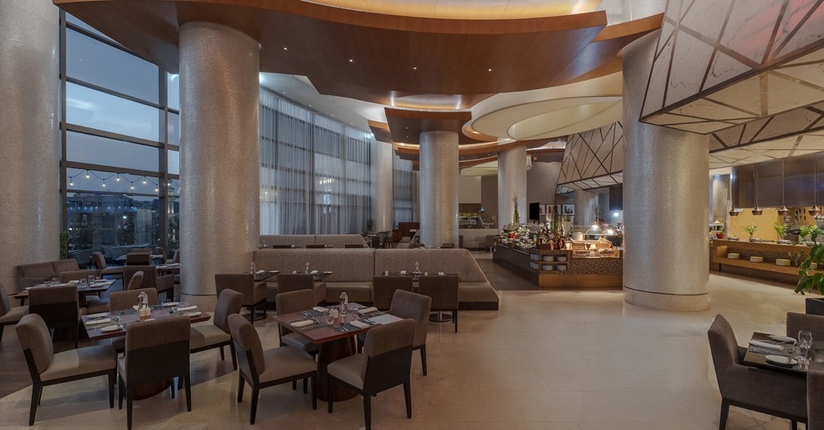 5* Dinner Buffet With Bottomless Juices & Soft Beverages For 1, 2 Or 4 5* Dinner Buffet With Bottomless Juices & Soft Beverages For 1, 2 Or 4