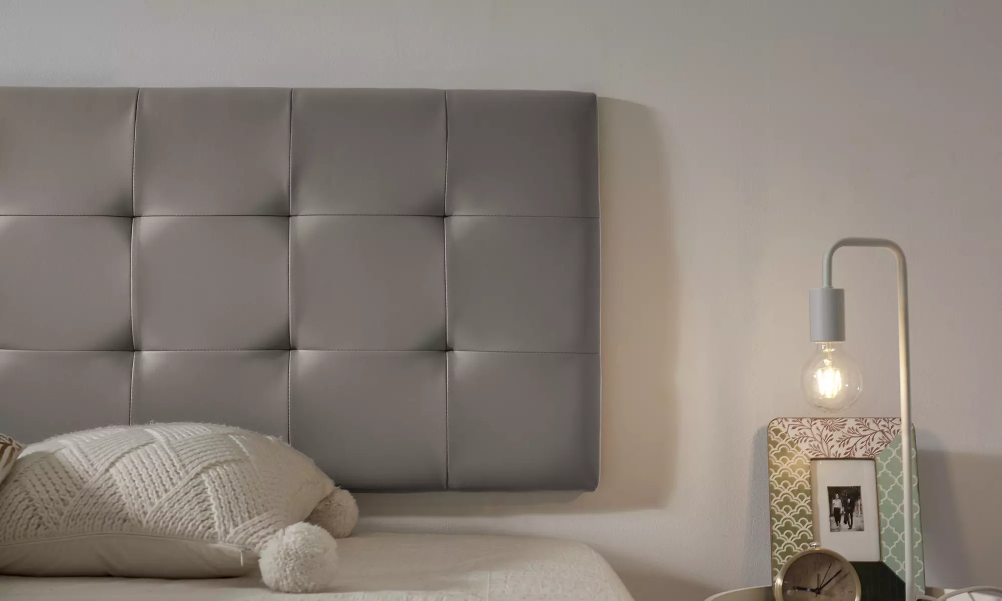 Cabecero estilo capitoné para colgar