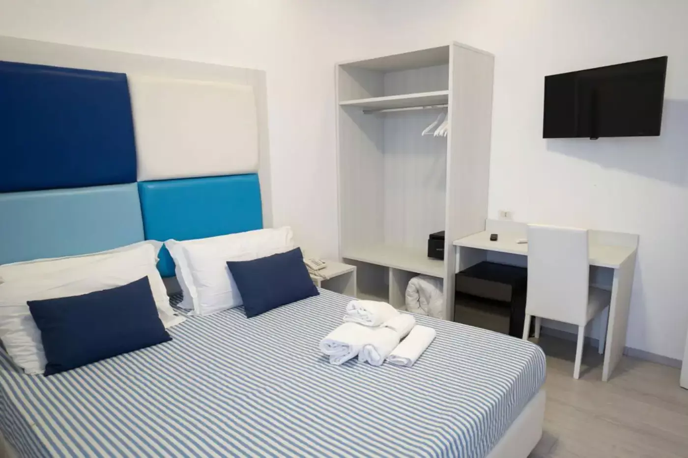 ✈ 11-Day Guided Italy Tour w/ Air from Great Value Vacations