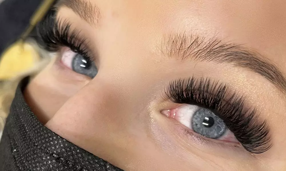 Style with Classic, Hybrid, Luxury, Mega Volume Eyelash Extensions