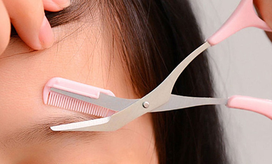 Image 4: Eyebrow Trimming Scissors