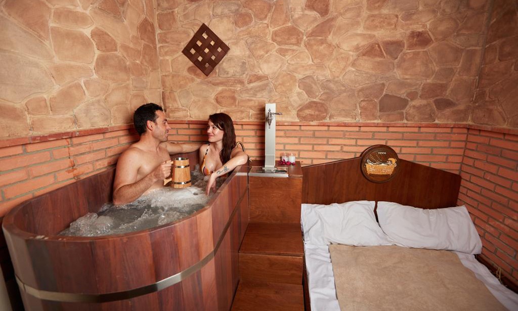 Beer spa con baño de cerveza, degustación, sauna y relax para 2