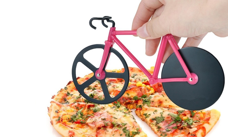 Image 7: Bike-Shaped Pizza Cutter