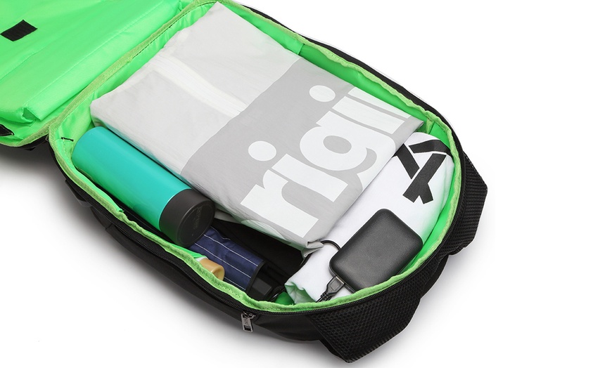 Image 9: 20L Reflective USB Backpack