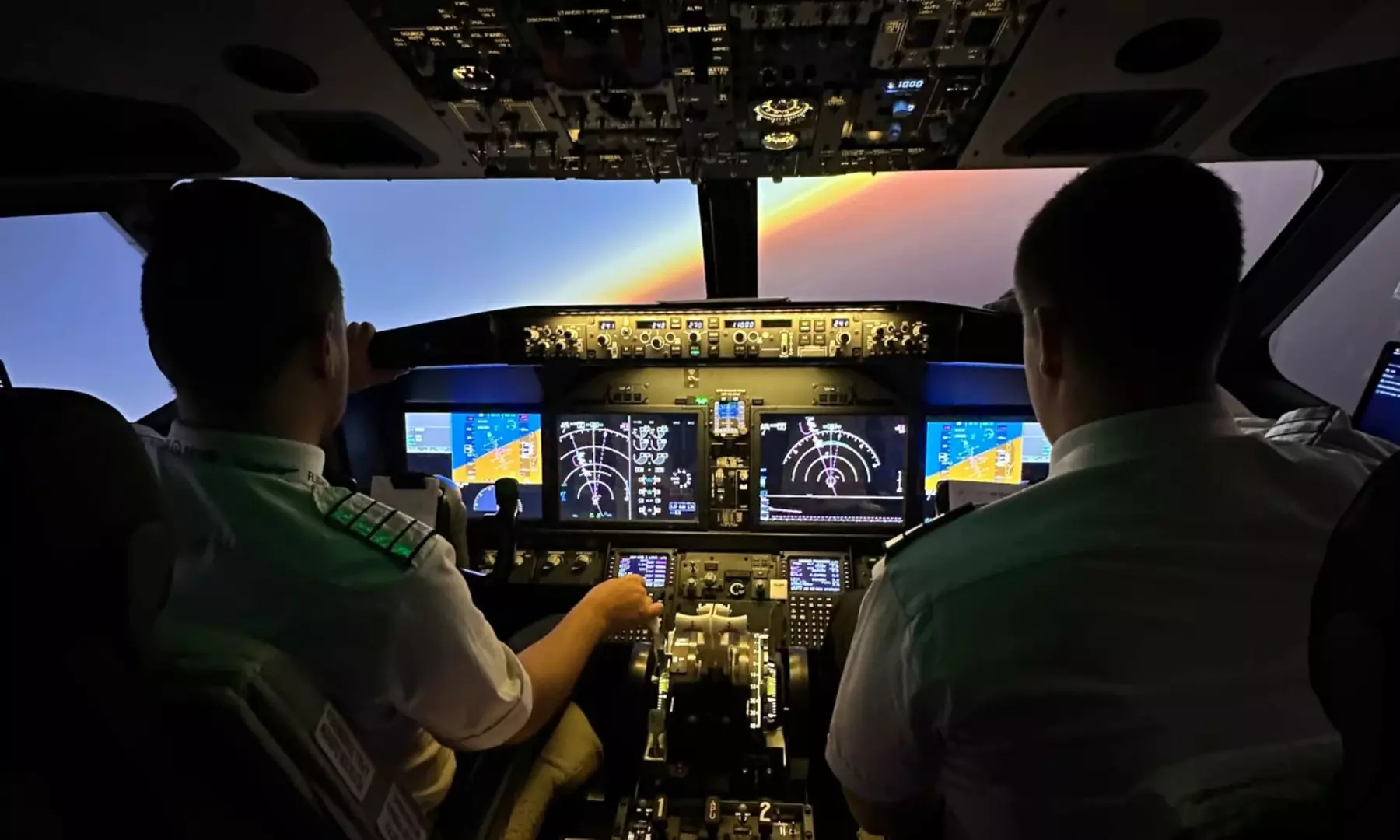 Zostań pilotem i zasiądź za sterami symulatora: Boeing 737 i inne