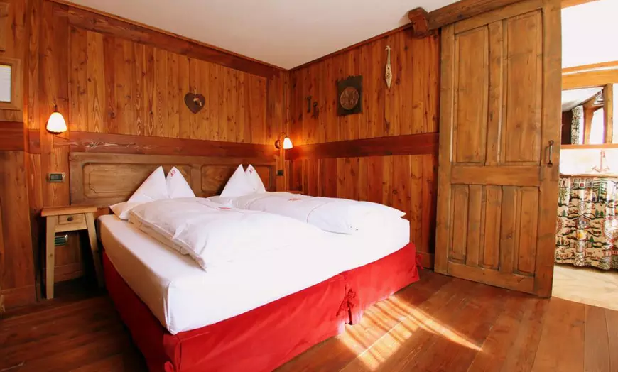 Image 5: Valle d'Aosta: camera Standard, colazione + cena e ingresso Spa
