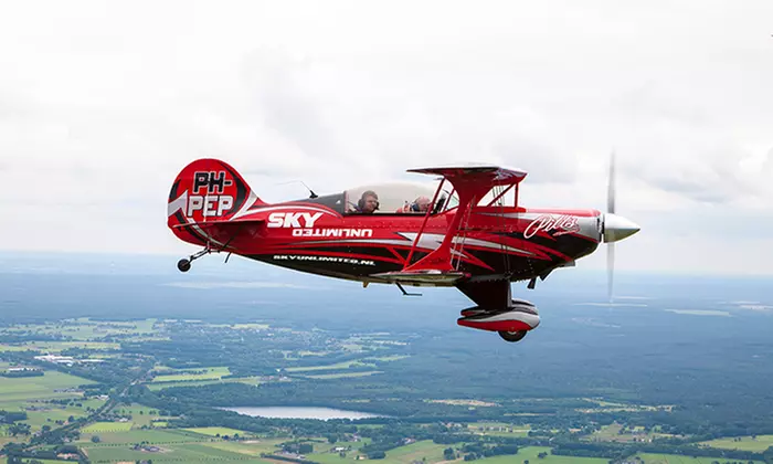 Vliegen in een stuntvliegtuig