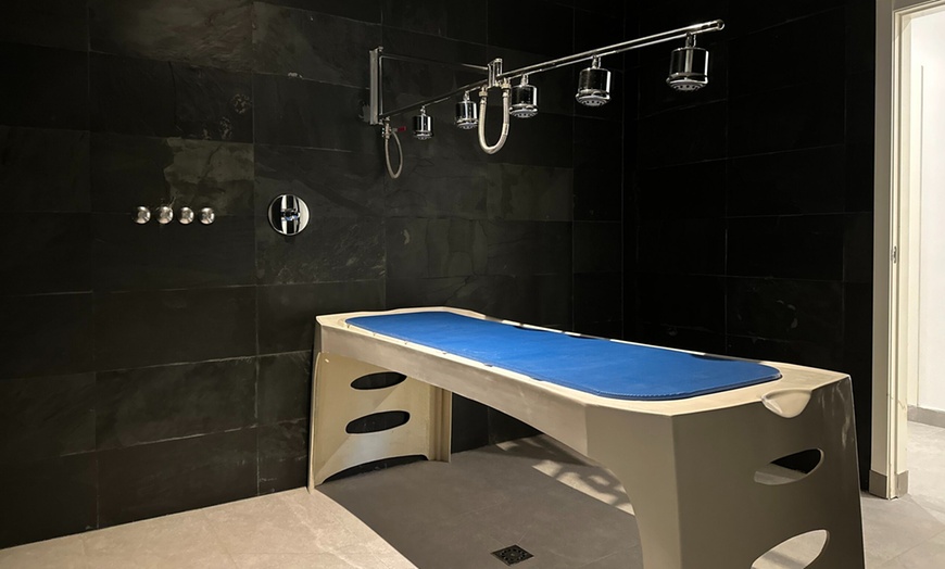 Image 12: Peeling facial con sauna, aguas termales y tratamientos faciales 