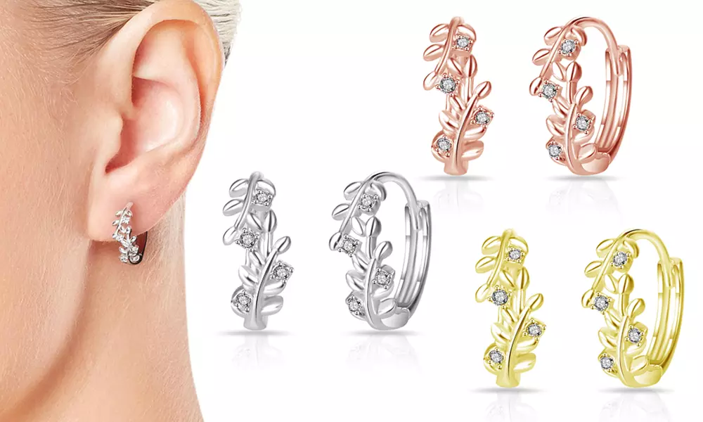 1, 2 o 3 pares de pendientes con cristales Swarovski® de la marca Philip Jones - Primary Image