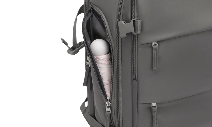 Image 38: 25L Multi-Functional Laptop Bag with USB Port and Shoe Compartment