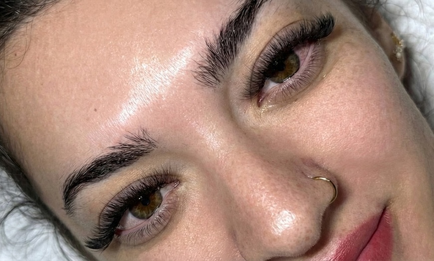 Image 2: Natural Classic, Hybrid, Wet Look, or Volume Eyelash Extensions
