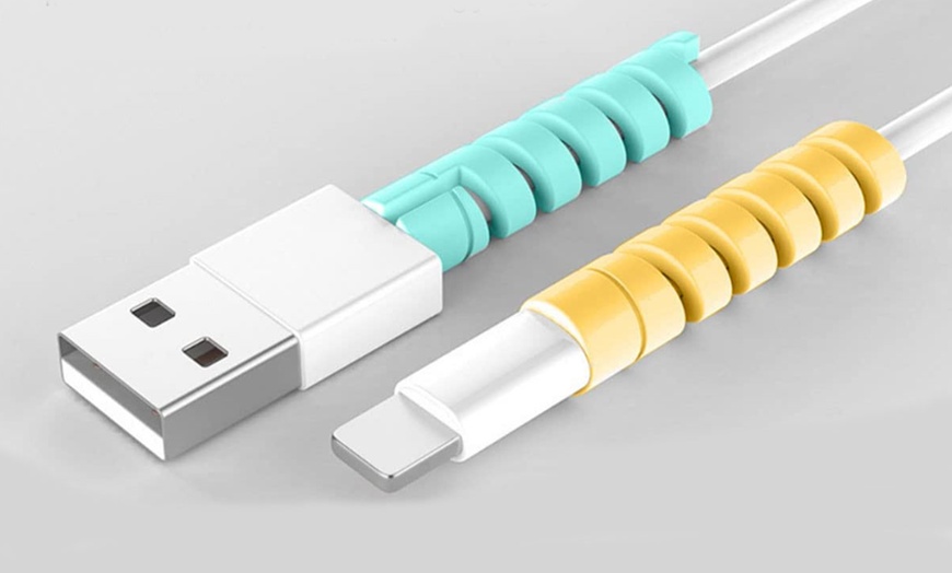 Image 4: Up to 12 Universal USB Cable Protectors