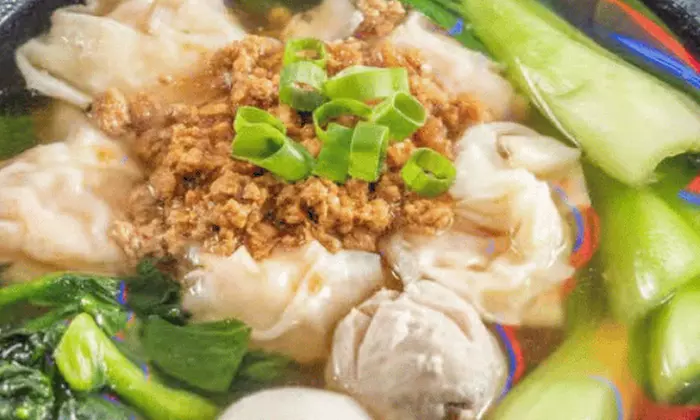 Enjoy Taiwanese Noodles or Rice with Refreshing Bubble Tea!