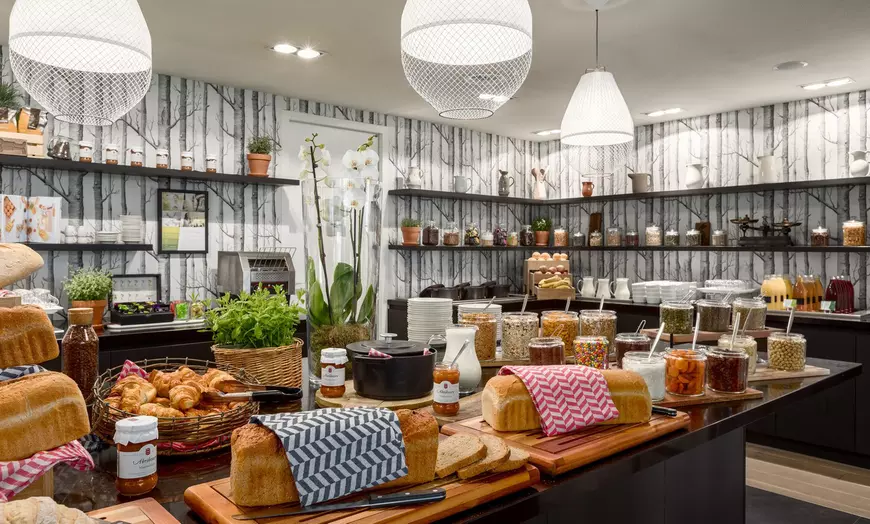 Image 9: Amsterdam: studio + ontbijt en welkomstdrankje in 4* hotel