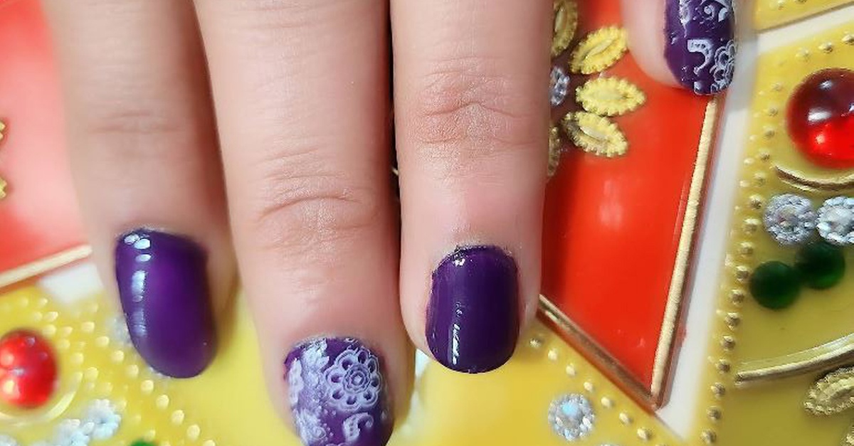 Manicura y pedicura semipermanente en Madrid, junto a Puerta del Sol