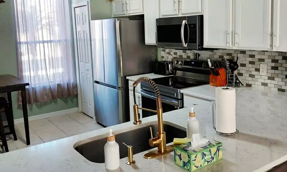 Deep Cleaning with Safe, Non-Toxic Products for Various Home Sizes