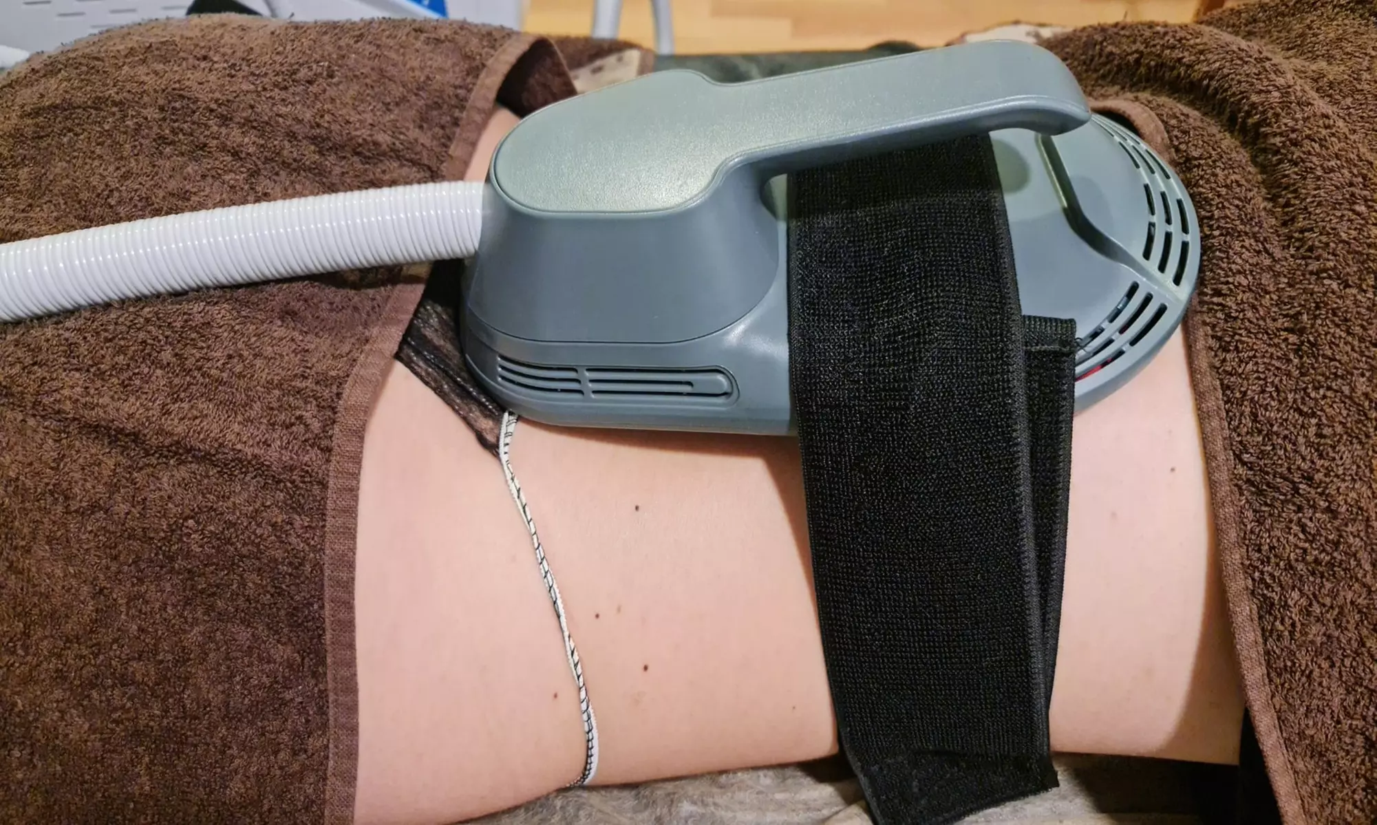 2 o 4 sesiones de estimulación electromagnética con opción a presoterapia para 1 persona; ahorra hasta un 84% - Primary Image