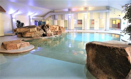 Lancashire: Double Room with Breakfast