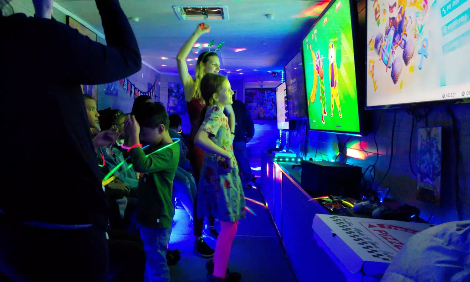 $660 for Three-Hour Gaming Arena Event from Extreme Rumble Game Truck ($749.99 Value) - Second Medium