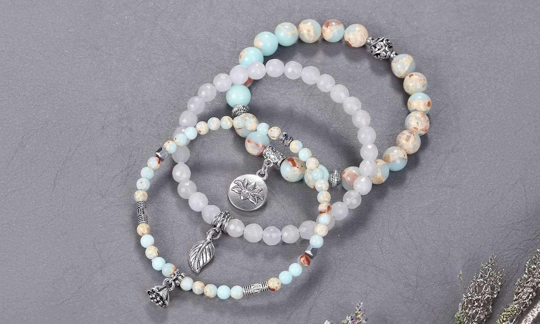 1x oder 2x 3er-Set Schmuckstein-Armbänder mit Blatt-Anhängern