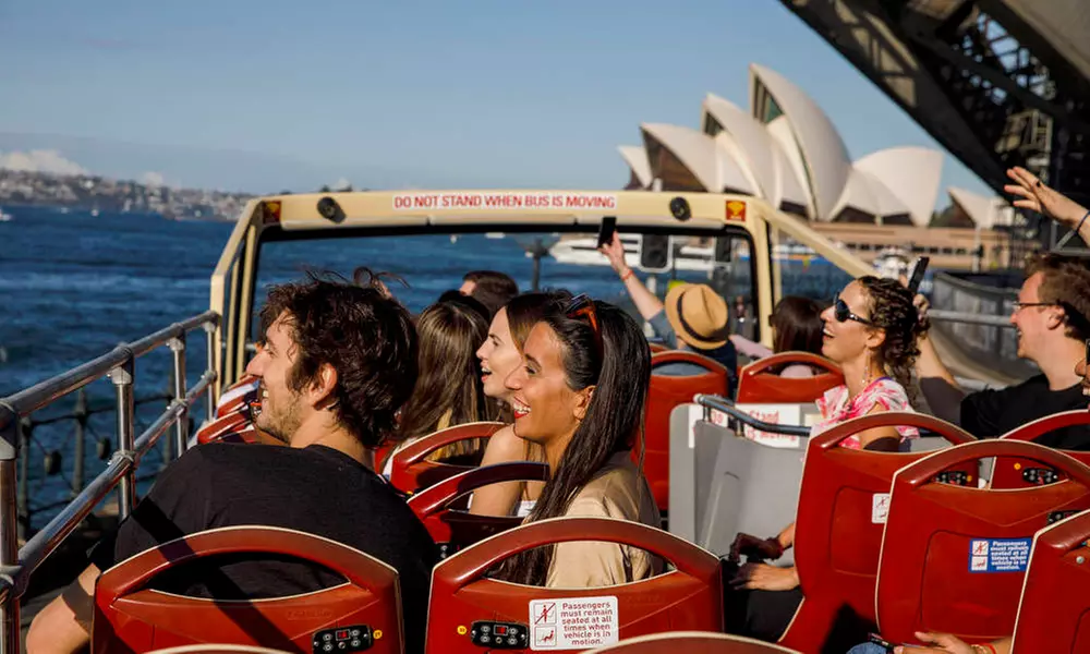 Explore Sydney and Bondi with a 48-Hour Hop-On, Hop-Off Tour