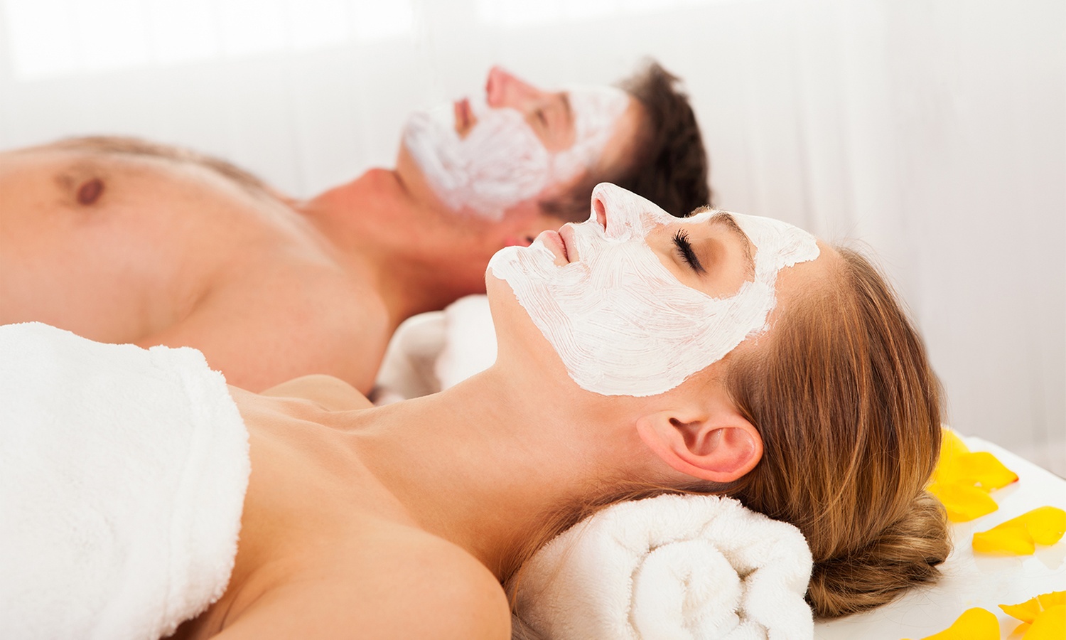 Relaxing Spa Facials for Couples with Personalized Treatments