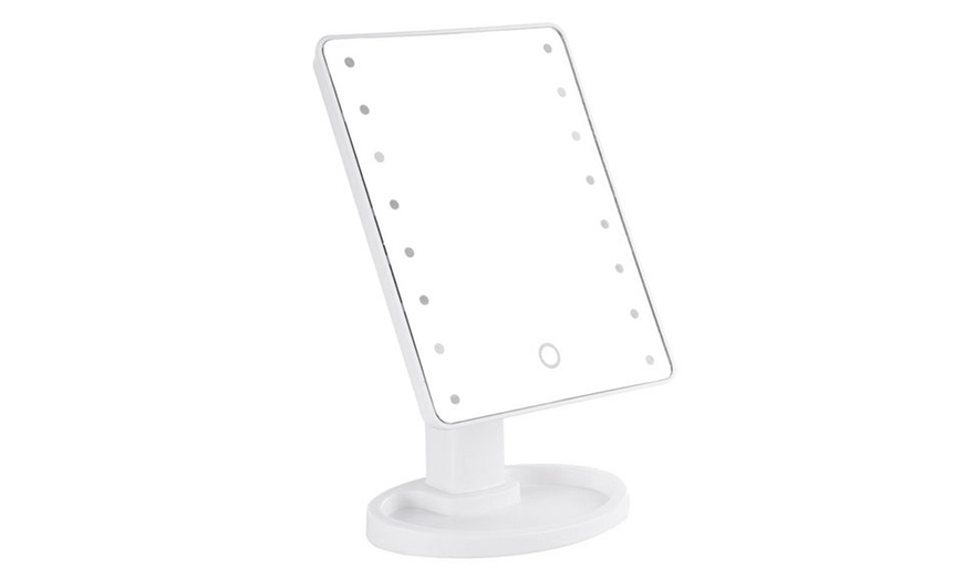 Image 2: LED Make-Up Mirror with Zoom