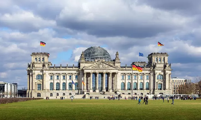 ✈ Berlino: Volo diretto A/R più 2 o 3 notti in hotel