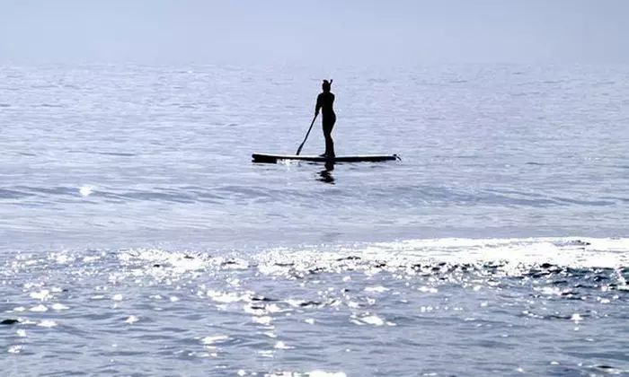 Sesión de bautismo de paddle surf con Maresme Waves