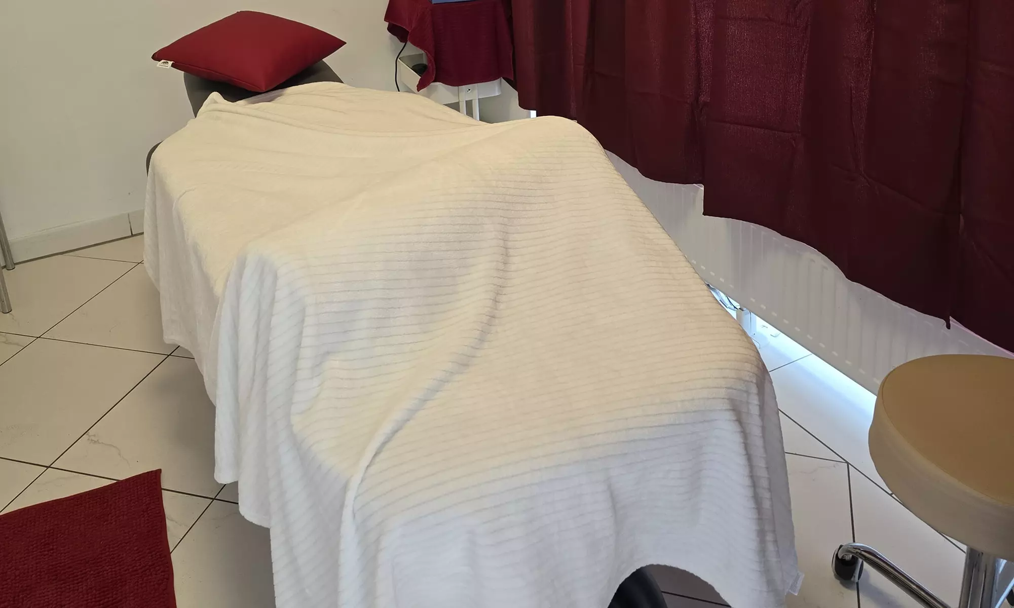 60 Min. Ganzkörpermassage (Aromaöl/Klassisch)