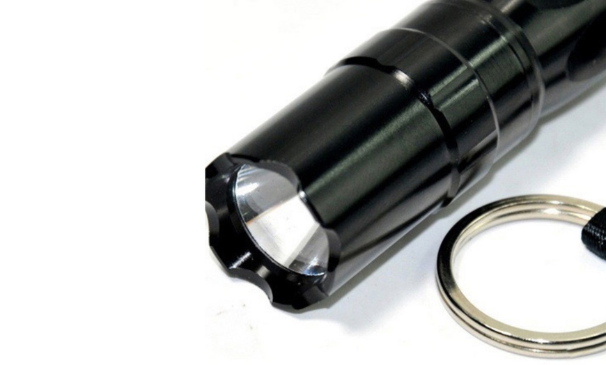 Image 6: Mini Torch Key Ring 