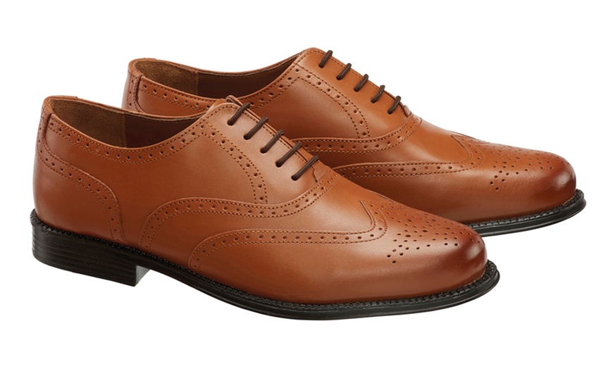 Image 4: Men's Leather Brogue Shoes