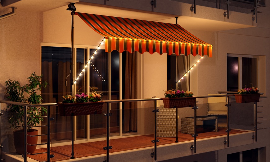 Image 4: Store retractable avec LED, marque Swing & Harmonie