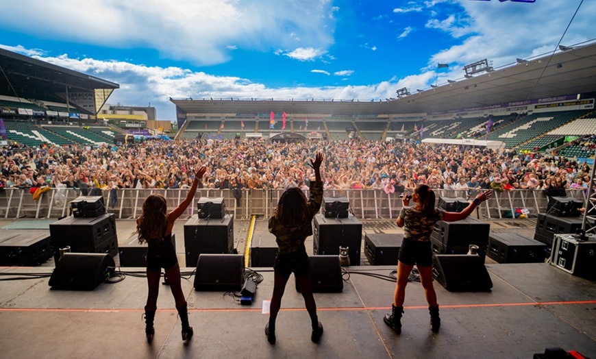 Image 8: Up to 30% Off on Indie & Rock Stadium Show