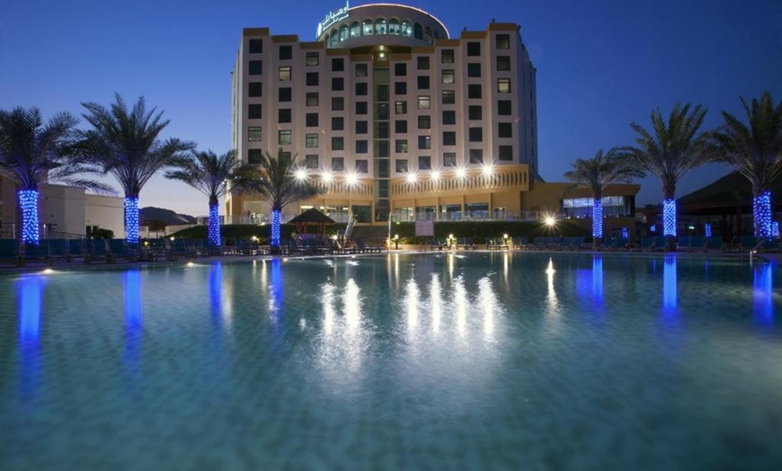 Image 15: Khor Fakkan: One-Night at 4* Resort with Breakfast or Half Board