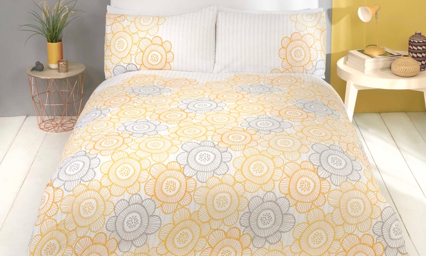 Image 15: Easy Care Duvet Sets