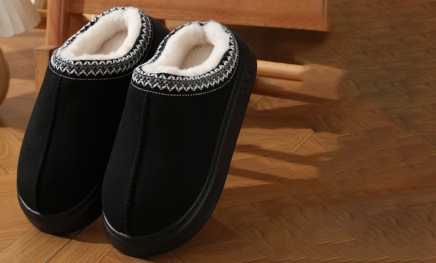 Image 5: Cosy Faux Fur Sheepskin Lined Mini Snug Slippers