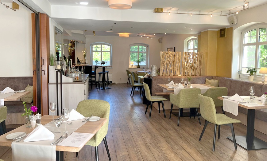 Image 8: Müritz: Superior-Doppelzimmer mit Frühstück und Spa