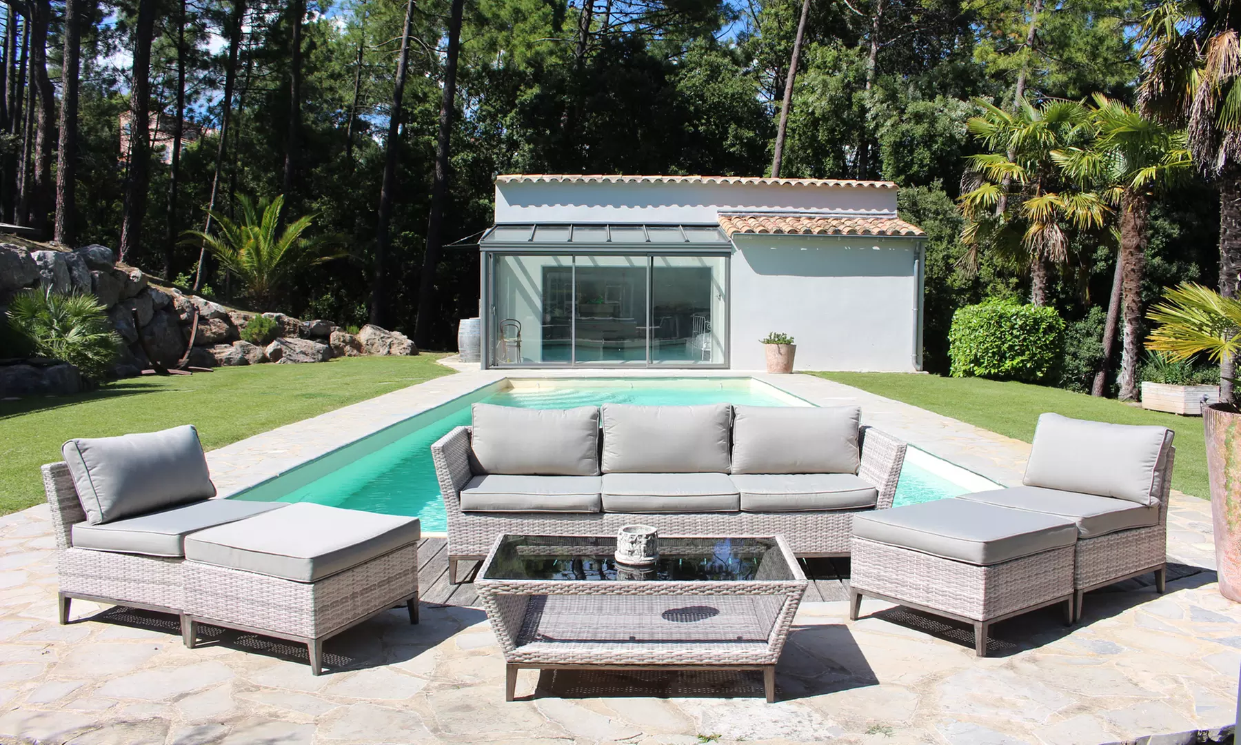 Salon de jardin Escale 6 pièces en aluminium et résine plate - Primary Image