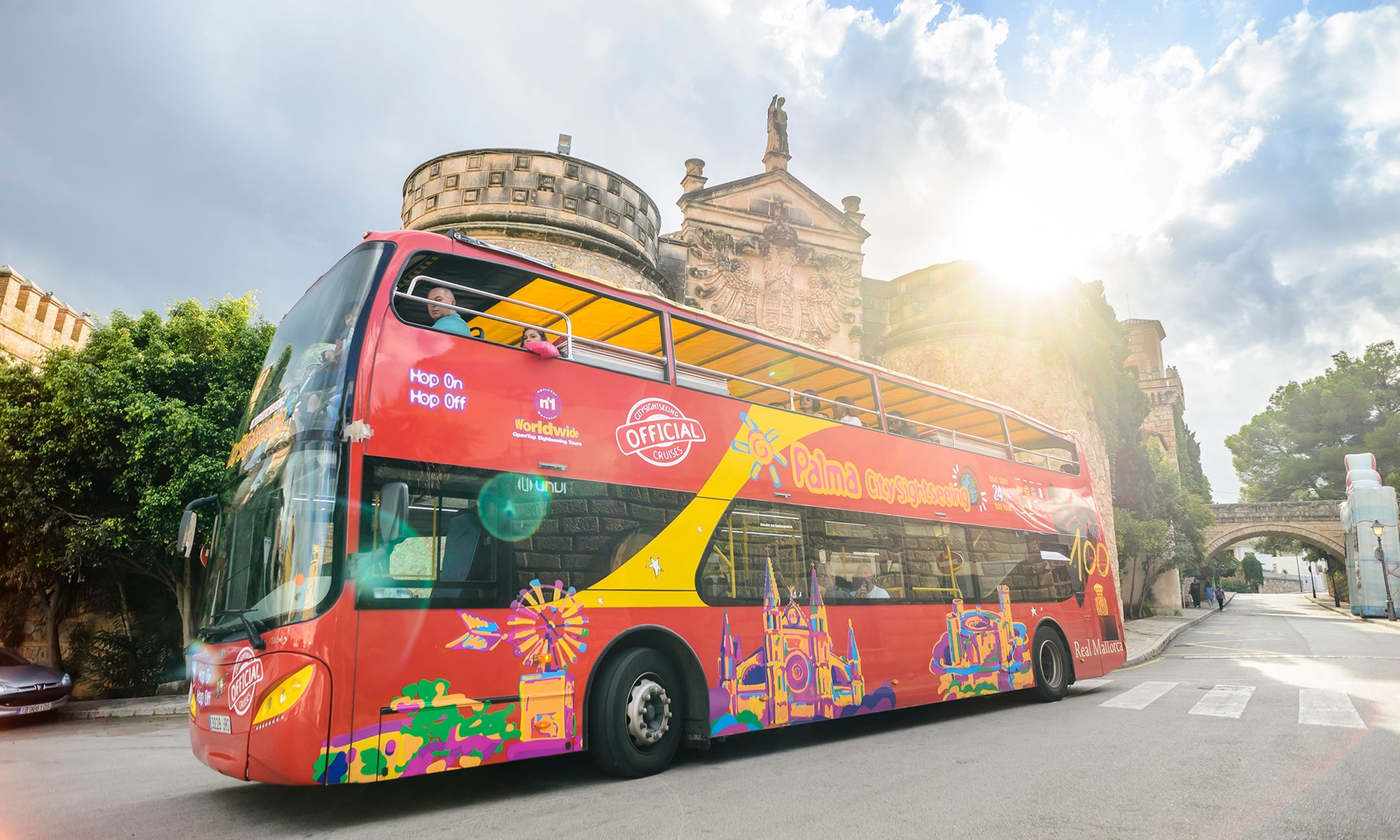 ¡Descubre Palma de Mallorca con nuestro tour en autobús!