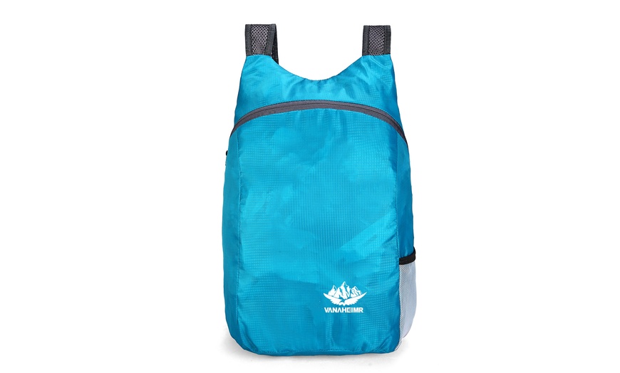 Image 4: Ultralight Foldable Water-Resistant Backpack