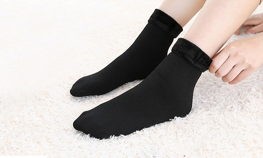 Image 2: Faux Fur-Lined Winter Socks