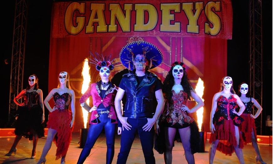 Image 2: Gandeys Halloween Spooktacular Circus