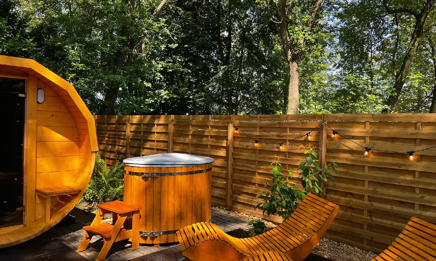 Strefa relaksu dla 2-6 osób: sauna, jacuzzi, kuchnia włoska i koktajle