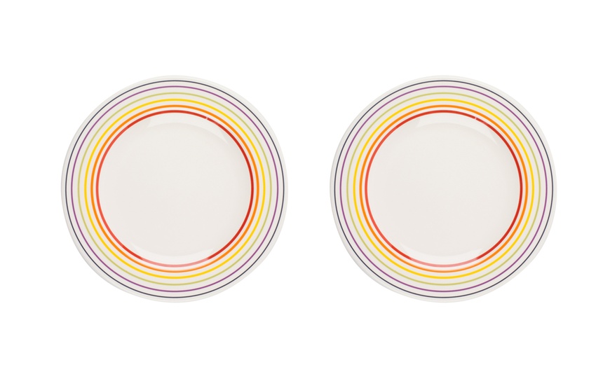 Image 6: Multi-Coloured Striped Plates