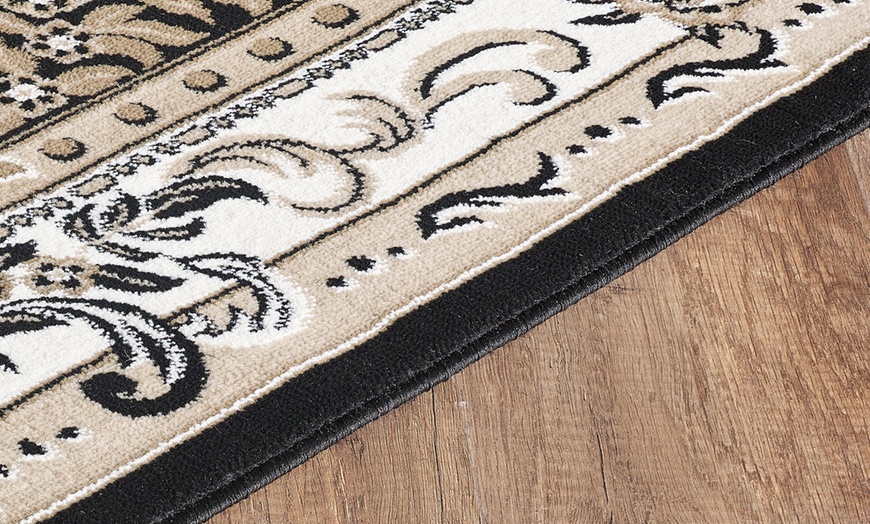 Image 3: Oriental-Style Rug