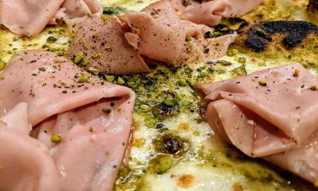 Menu pizza o saltimbocca, dolce, birra e impepata di cozze, da Tarante Pizzeria Trattoria (sconto fino a 65%)