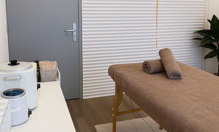 Image 2: Professioneel waxen met hard en soft wax voor een gladde huid